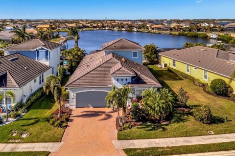 House in Bradenton, Florida 4 bedrooms, 285.67 sq.m. № 1787326 - photo 3