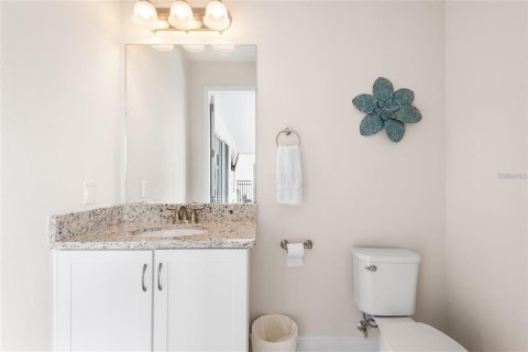 Casa en venta en Kissimmee, Florida, 5 dormitorios, 239.13 m2 № 1722615 - foto 18