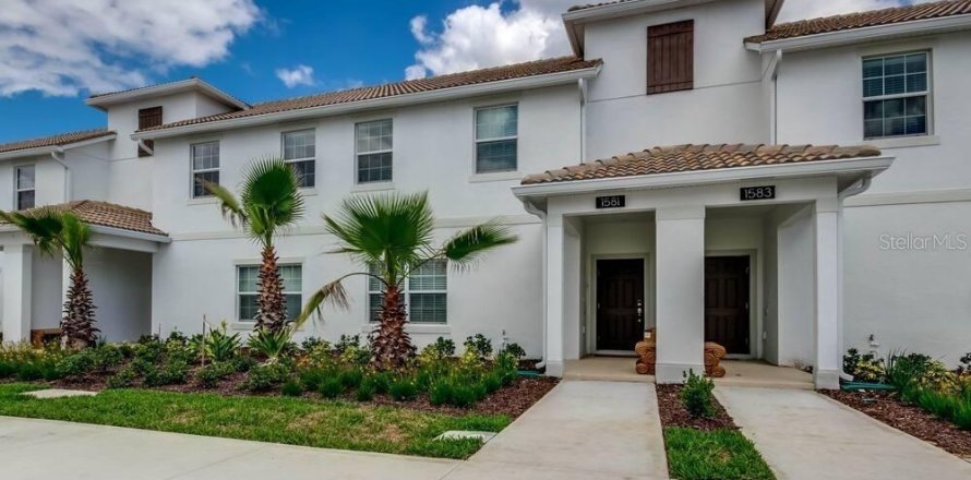 Touwnhouse à Davenport, Floride 4 chambres, 176.7 m2 № 2134693