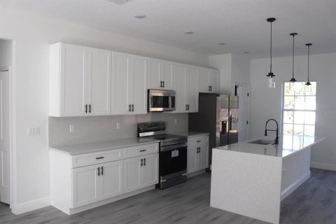 Casa en venta en Citrus Springs, Florida, 4 dormitorios, 164.81 m2 № 2138142 - foto 5