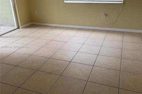 Townhouse in Homestead, Florida 3 bedrooms, 155.15 sq.m. № 2399694 - photo 3
