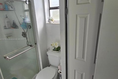 Copropriété à vendre à Miami, Floride: 2 chambres, 71.35 m2 № 1921826 - photo 25