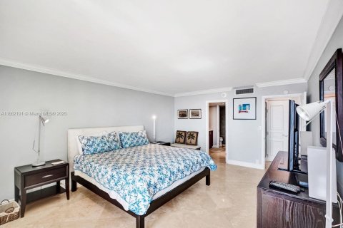 Condo in Key Biscayne, Florida, 2 bedrooms  № 1889789 - photo 25