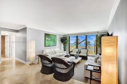 Condo in Key Biscayne, Florida, 2 bedrooms  № 1889789 - photo 6