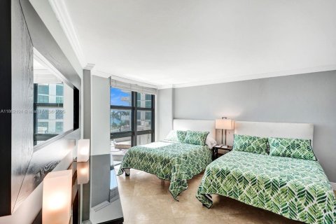 Condo in Key Biscayne, Florida, 2 bedrooms  № 1889789 - photo 30