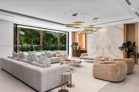Villa ou maison à vendre à Pinecrest, Floride: 7 chambres, 750.37 m2 № 2323434 - photo 9