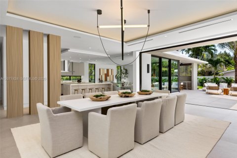 Villa ou maison à vendre à Pinecrest, Floride: 7 chambres, 750.37 m2 № 2323434 - photo 26