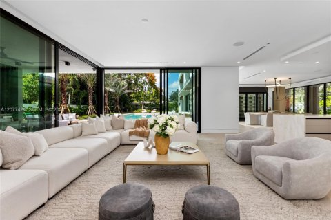 Villa ou maison à vendre à Pinecrest, Floride: 7 chambres, 750.37 m2 № 2323434 - photo 19
