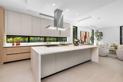 Villa ou maison à vendre à Pinecrest, Floride: 7 chambres, 750.37 m2 № 2323434 - photo 14