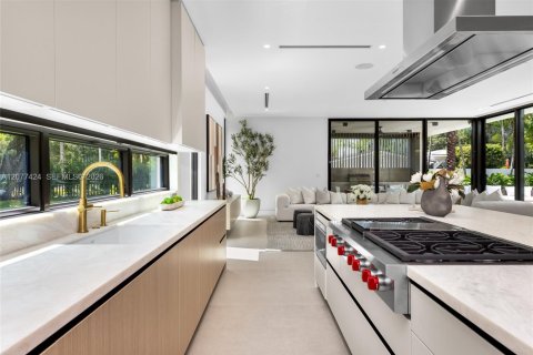 Villa ou maison à vendre à Pinecrest, Floride: 7 chambres, 750.37 m2 № 2323434 - photo 15