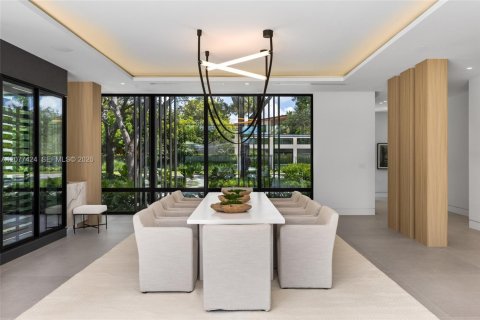 Villa ou maison à vendre à Pinecrest, Floride: 7 chambres, 750.37 m2 № 2323434 - photo 27