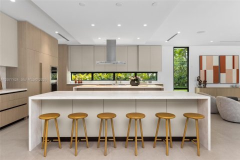 Villa ou maison à vendre à Pinecrest, Floride: 7 chambres, 750.37 m2 № 2323434 - photo 13