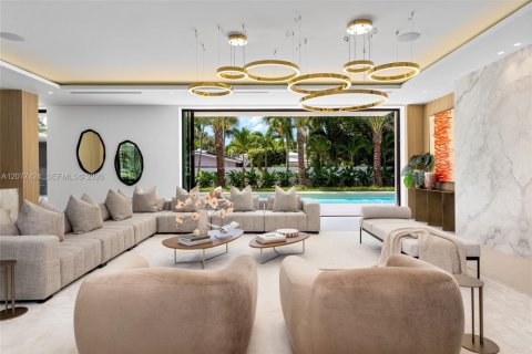 Villa ou maison à vendre à Pinecrest, Floride: 7 chambres, 750.37 m2 № 2323434 - photo 10