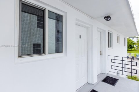 Immobilier commercial à vendre à Miami, Floride № 1959272 - photo 6