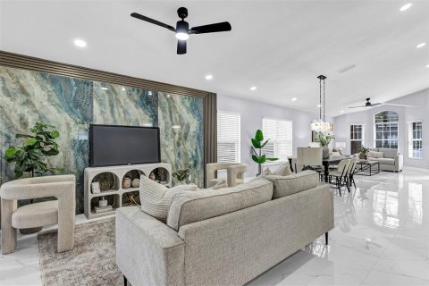 Casa en venta en Orlando, Florida, 3 dormitorios, 157.38 m2 № 2387730 - foto 4