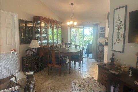 House in North Port, Florida 2 bedrooms, 108.88 sq.m. № 1750122 - photo 9