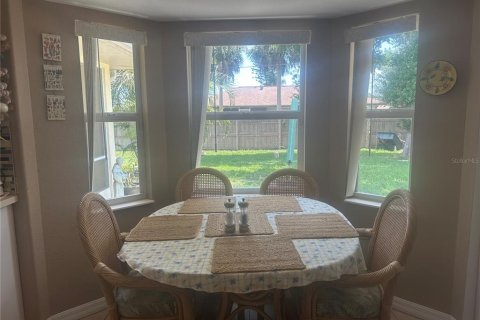 House in North Port, Florida 2 bedrooms, 108.88 sq.m. № 1750122 - photo 15