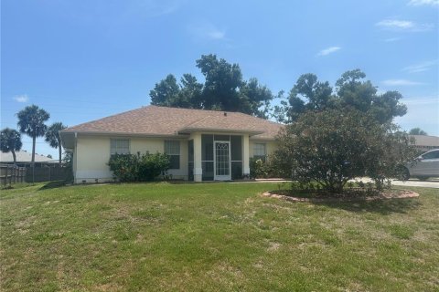 House in North Port, Florida 2 bedrooms, 108.88 sq.m. № 1750122 - photo 2