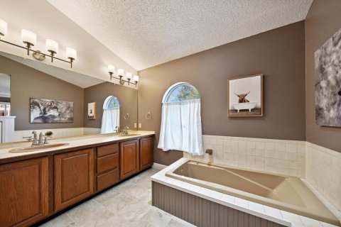 Villa ou maison à vendre à Sarasota, Floride: 3 chambres, 199.55 m2 № 2214125 - photo 28