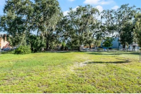 Propiedad comercial en alquiler en Winter Haven, Florida № 1915953 - foto 1