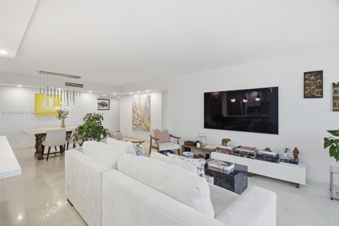 Купить кондоминиум в Майами-Бич, Флорида 2 спальни, 152.82м2, № 1966077 - фото 8