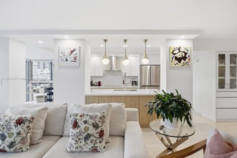 Купить кондоминиум в Майами-Бич, Флорида 2 спальни, 152.82м2, № 1966077 - фото 14