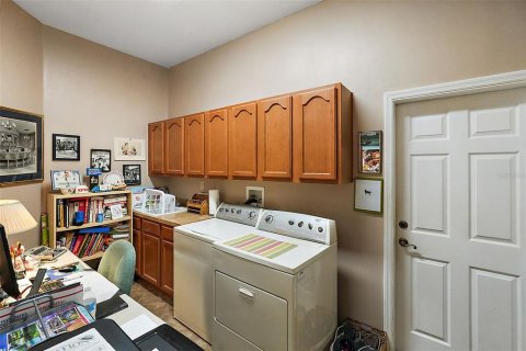 House in Leesburg, Florida 2 bedrooms, 222.97 sq.m. № 1435877 - photo 16