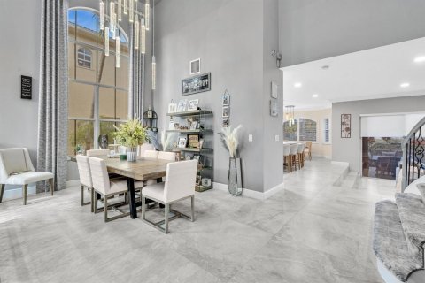 Villa ou maison à vendre à Wellington, Floride: 6 chambres, 366.13 m2 № 2383079 - photo 8