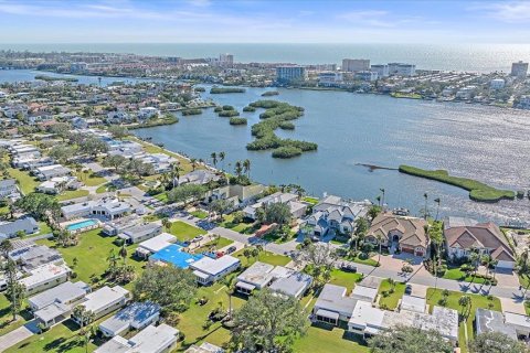 House in Sarasota, Florida 2 bedrooms, 107.3 sq.m. № 1529999 - photo 30