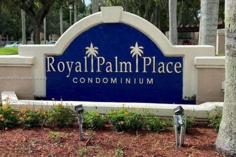 Condo in Miami, Florida, 2 bedrooms  № 2007009