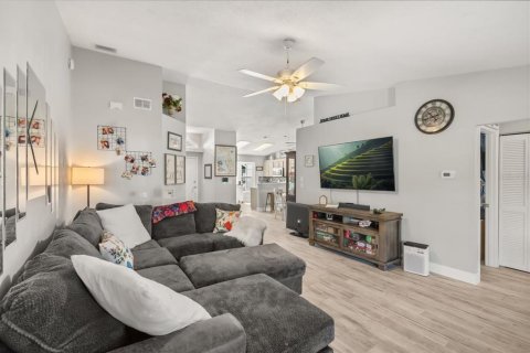 Casa en venta en Port Orange, Florida, 3 dormitorios, 145.67 m2 № 2223578 - foto 10