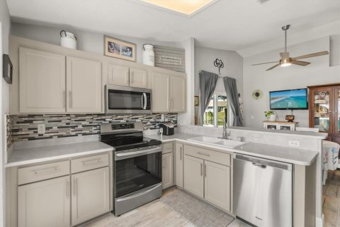 Casa en venta en Port Orange, Florida, 3 dormitorios, 145.67 m2 № 2223578 - foto 5