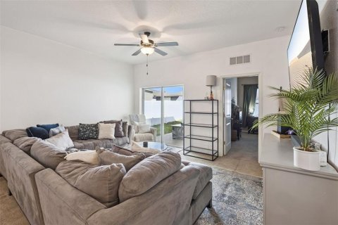 Villa ou maison à vendre à Davenport, Floride: 3 chambres, 144.09 m2 № 2429306 - photo 8