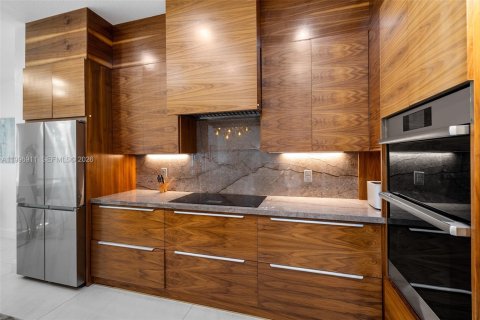 Casa en alquiler en Weston, Florida, 4 dormitorios, 280.1 m2 № 2066106 - foto 24