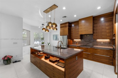 Casa en alquiler en Weston, Florida, 4 dormitorios, 280.1 m2 № 2066106 - foto 22