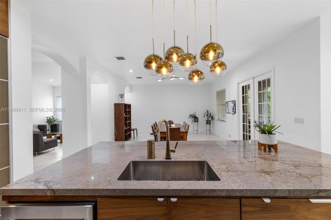 Casa en alquiler en Weston, Florida, 4 dormitorios, 280.1 m2 № 2066106 - foto 26