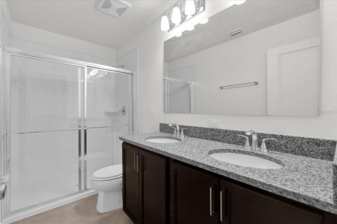 Townhouse in Lake Wales, Florida 3 bedrooms, 144.65 sq.m. № 1557372 - photo 8