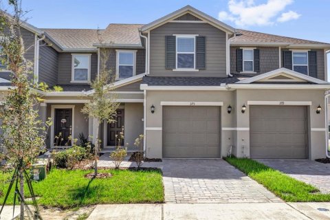 Townhouse in Lake Wales, Florida 3 bedrooms, 144.65 sq.m. № 1557372 - photo 1