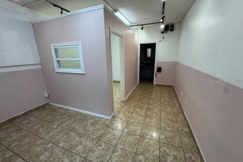 Immobilier commercial à vendre à Orlando, Floride: 28.99 m2 № 1913084 - photo 3