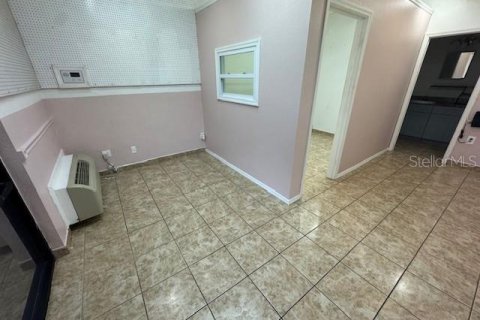 Immobilier commercial à vendre à Orlando, Floride: 28.99 m2 № 1913084 - photo 4