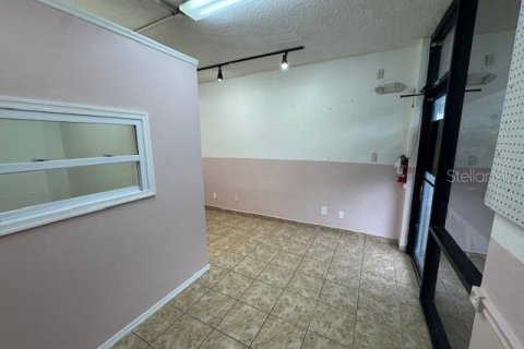 Immobilier commercial à vendre à Orlando, Floride: 28.99 m2 № 1913084 - photo 11