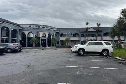 Immobilier commercial à vendre à Orlando, Floride: 28.99 m2 № 1913084 - photo 1
