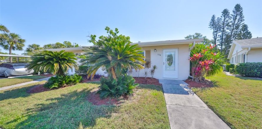 Condo in Sun City Center, Florida, 1 bedroom  № 1609611