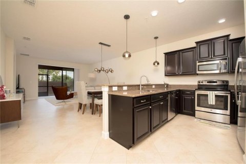 Condo in Davenport, Florida, 2 bedrooms  № 2202384 - photo 5