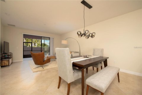 Condo in Davenport, Florida, 2 bedrooms  № 2202384 - photo 10