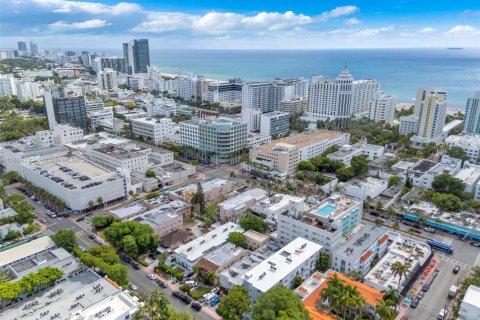 Condo in Miami Beach, Florida, 1 bedroom  № 1882467 - photo 29