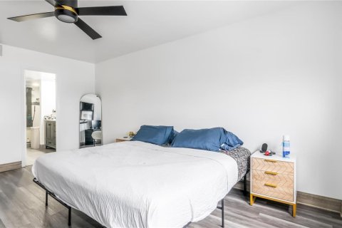 Condominio en venta en Hallandale Beach, Florida, 2 dormitorios, 102.19 m2 № 2250559 - foto 21