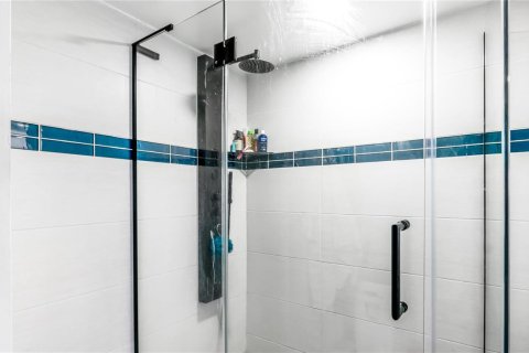 Condominio en venta en Hallandale Beach, Florida, 2 dormitorios, 102.19 m2 № 2250559 - foto 24