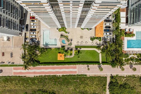 Condo in Miami Beach, Florida, 4 bedrooms  № 1833990 - photo 20