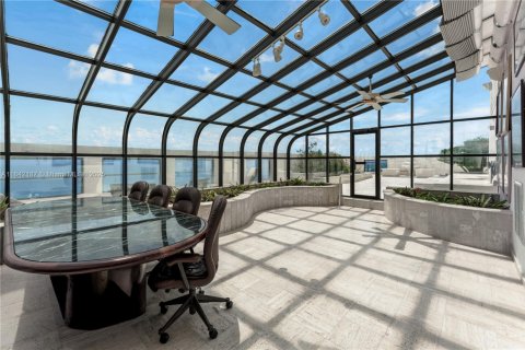 Condo in Miami Beach, Florida, 4 bedrooms  № 1833990 - photo 27